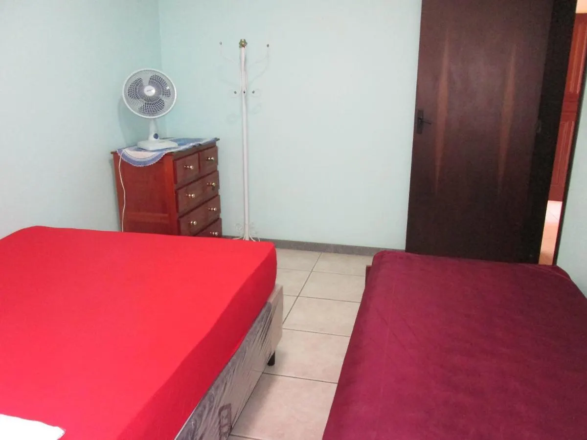Semesterbostad Casa Em Penha Sc Perto Do Beto Carrero E Da Praia Brasilien